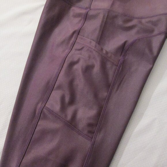 DARK PURPLE HIGH RISE HIGH SHINE LEGGINGS – SIZE M - Picture 4 of 9